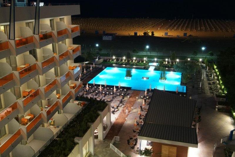 Bibione Palace Hotel Экстерьер фото